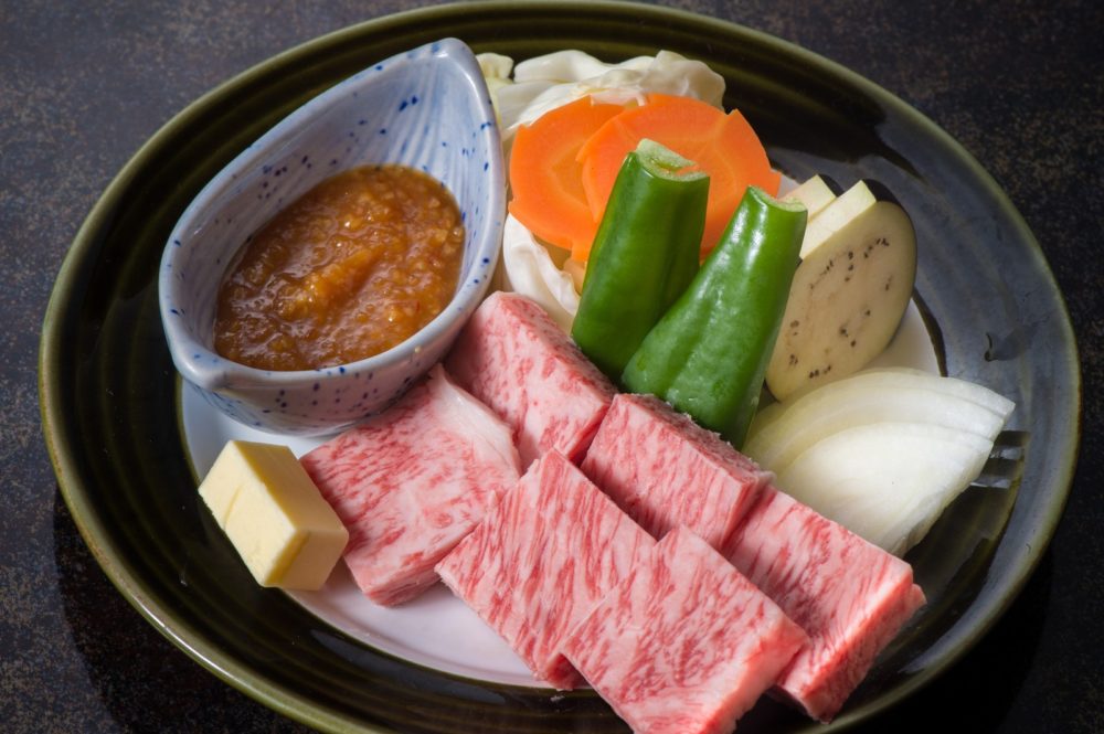 【実質半額！】おすすめポイントサイトの外食モニターで、高還元でお得に安くおいしく節約する方法をご紹介!